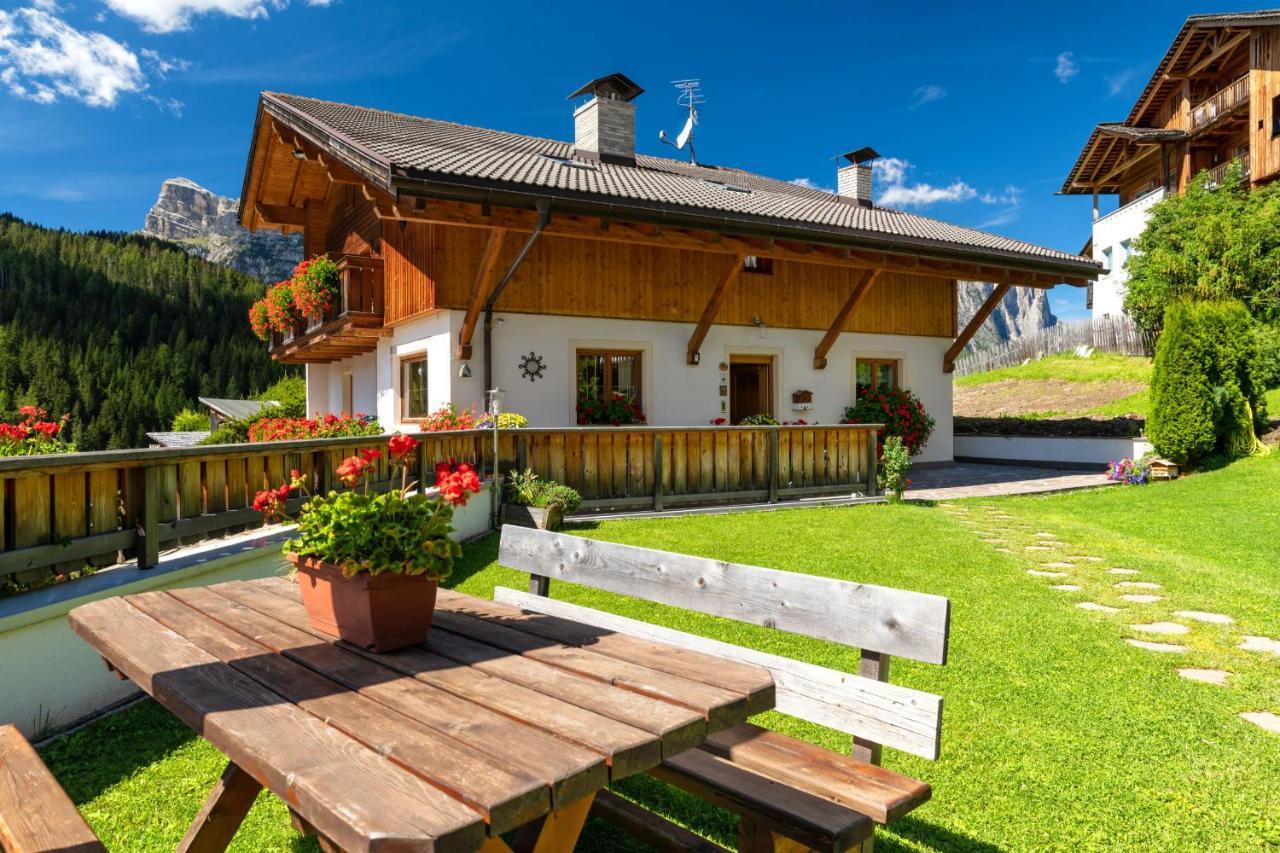 Ciasa Odlana Apartman San Cassiano  Kültér fotó